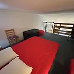 Lejlighed T2 A 1200m De La Avec Balcon, Parking Prive Et Menage Inclus A - Fr-1-224c-312 *