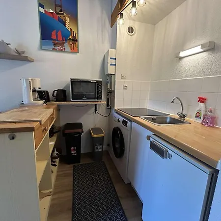 T2 A 1200m De La Avec Balcon, Parking Prive Et Menage Inclus A - Fr-1-224c-312 Apartmán